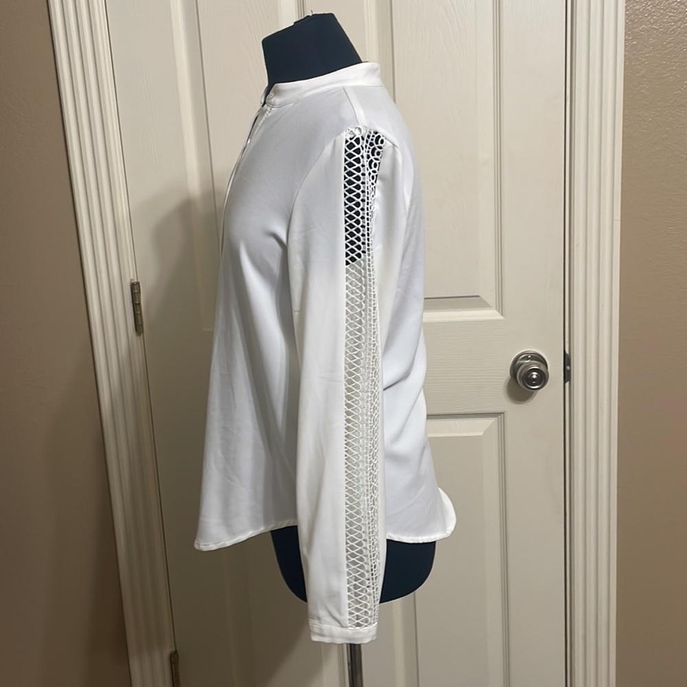 Vince Camuto blouse - Picture 4 of 7